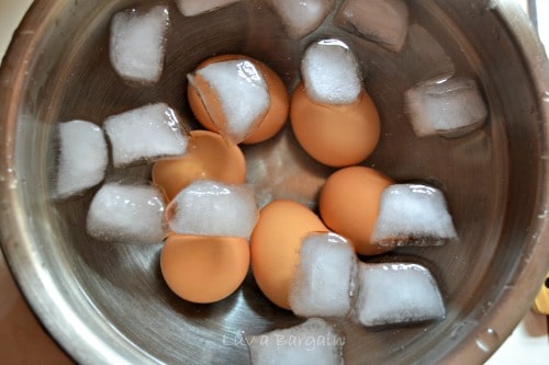 eggs in cold water