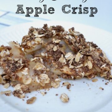 apple crisp on a white plate