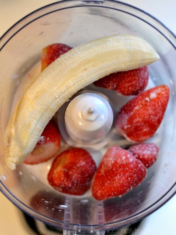 Healthy Homemade Strawberry Ice Cream Ingredients