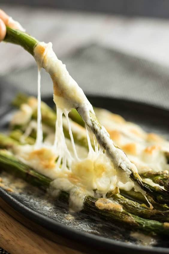 Roasted Asparagus with Mozzarella