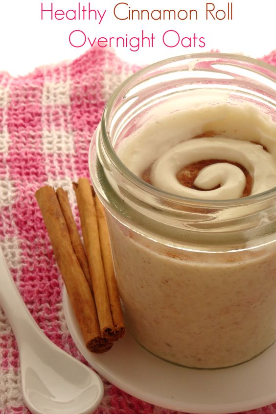 Healthy Cinnamon Roll Overnight Oats