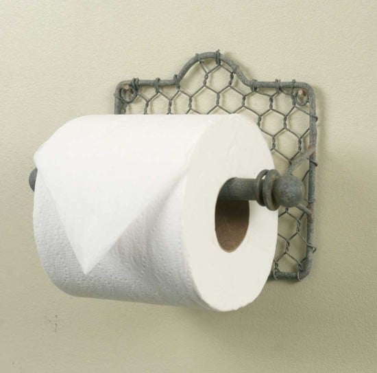 chicken-wire-toilet-paper-holder