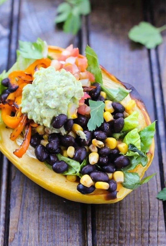 spaghetti squash with black beans, red peppers and guacamole