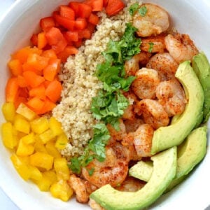 garlic shrimp and quinoa bowl