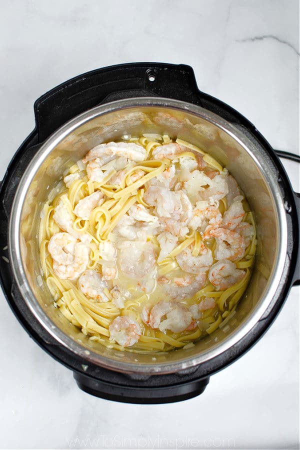 shrimp scampi cooking in an instant pot