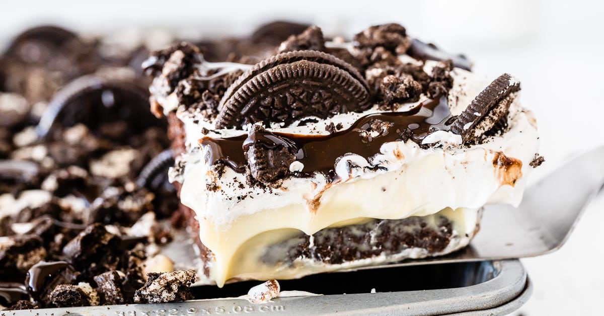Oreo Cookie Poke Cake