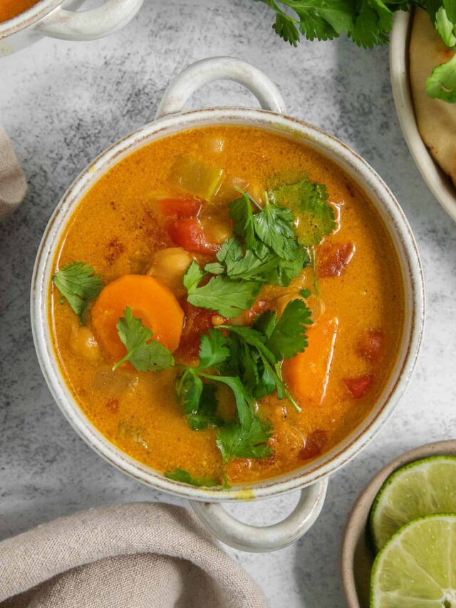 Easy Coconut Curry Soup Recipe