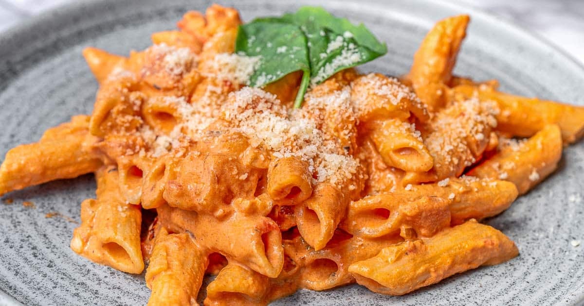 Easy Pink Sauce Pasta Recipe - To Simply Inspire